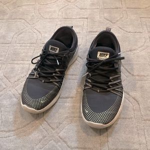 🔥 Nike Free Training Tennis Shoes